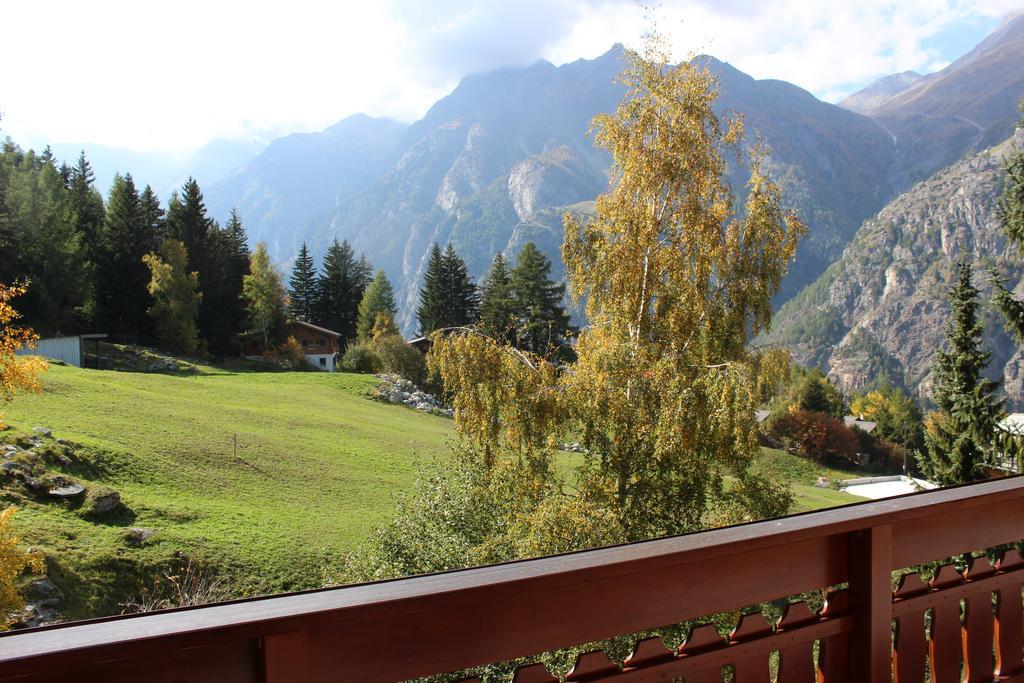 Chalet Charming Grachen Bagian luar foto