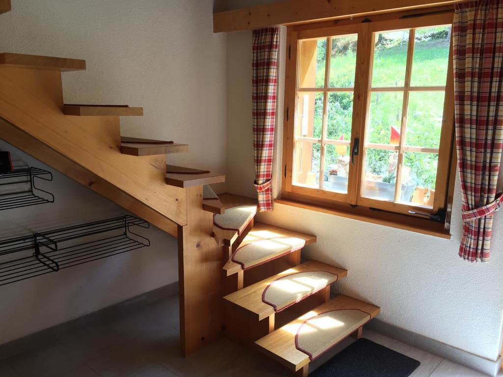 Chalet Charming Grachen Ruang foto